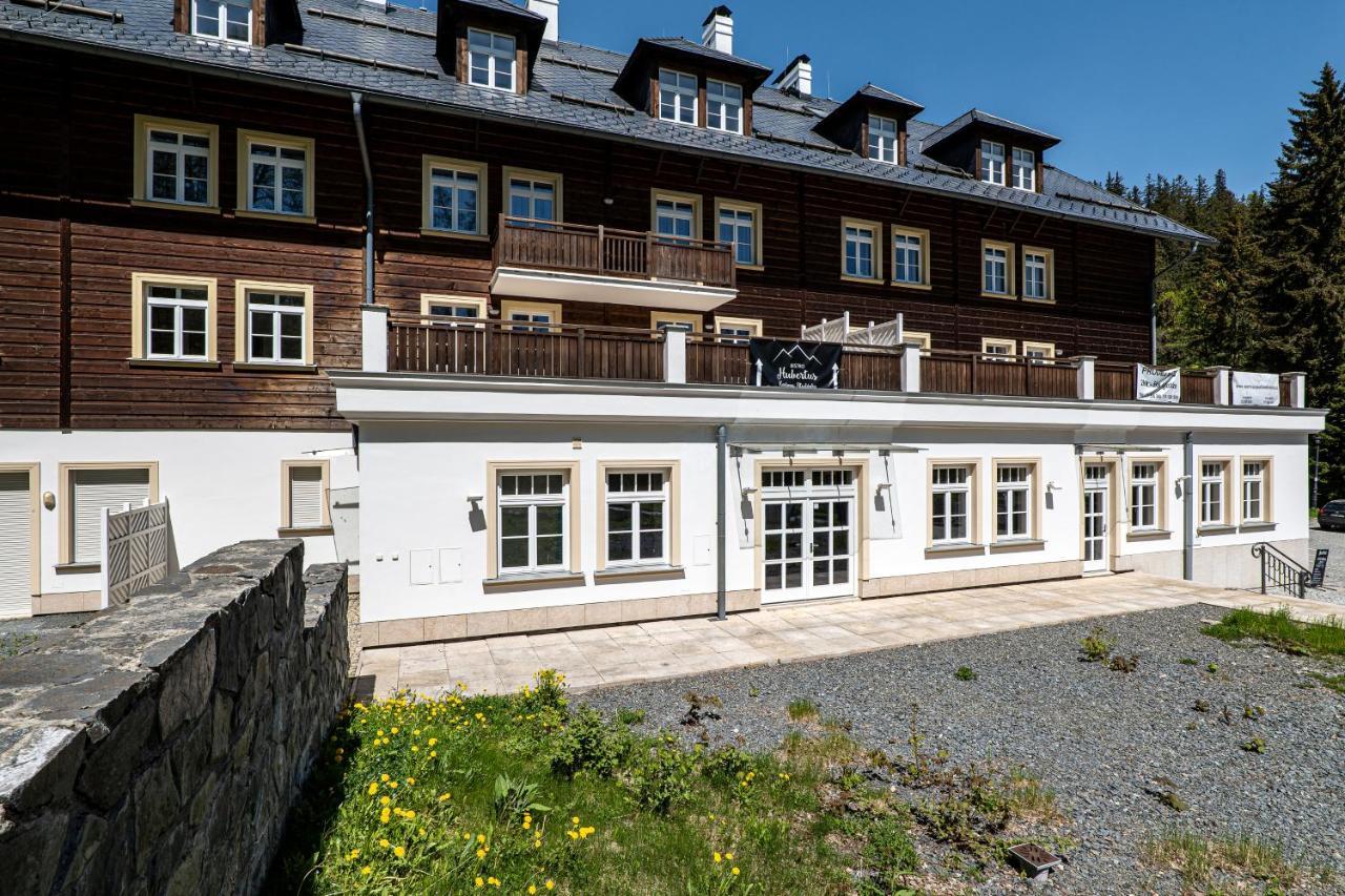 Hubertus Karlova Studanka Aparthotel Екстериор снимка