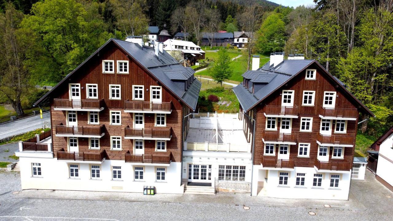 Hubertus Karlova Studanka Aparthotel Екстериор снимка