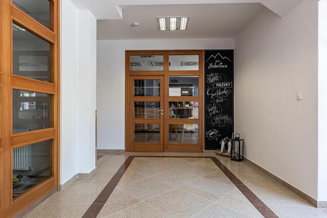 Hubertus Karlova Studanka Aparthotel Екстериор снимка