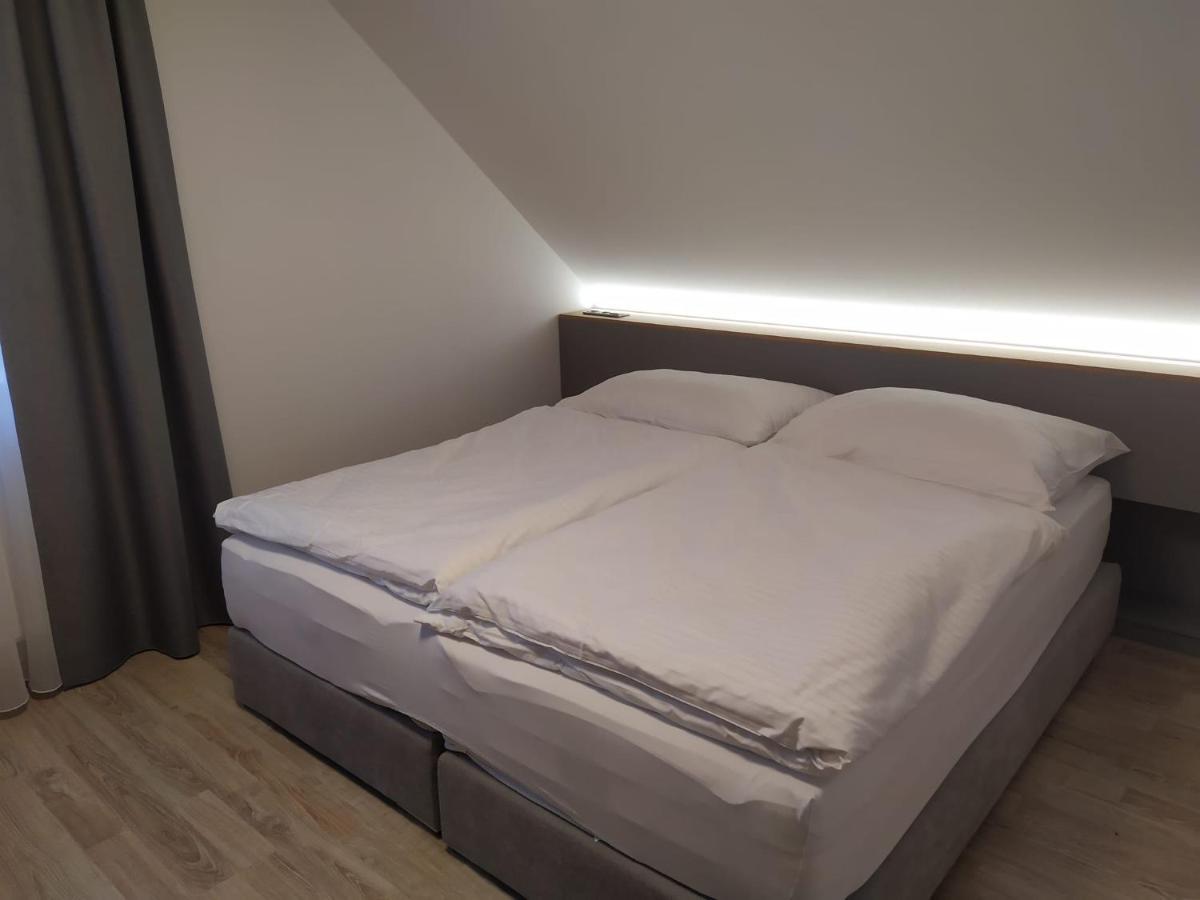 Hubertus Karlova Studanka Aparthotel Екстериор снимка